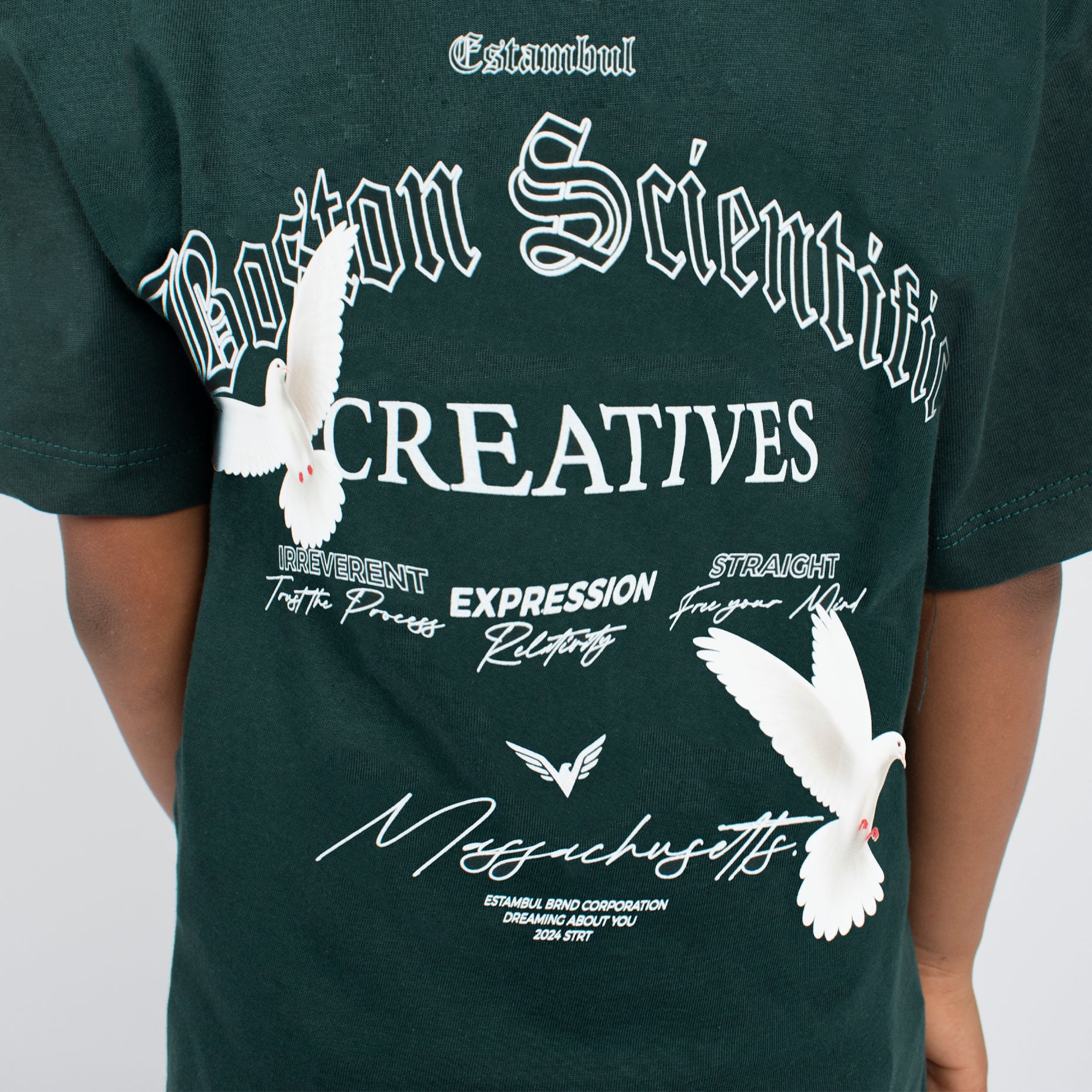 Oversize niño Creatives