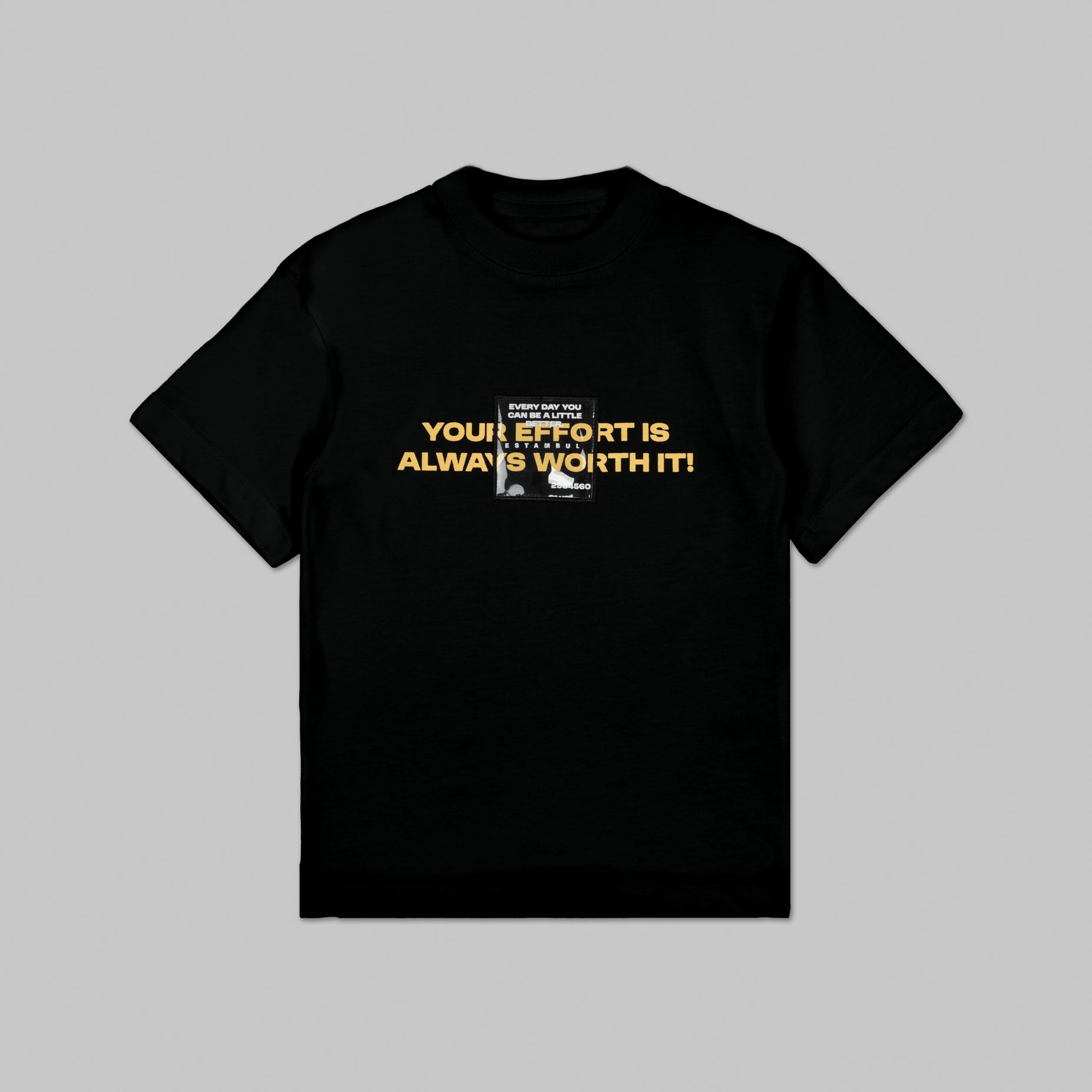 Oversize niño Helping