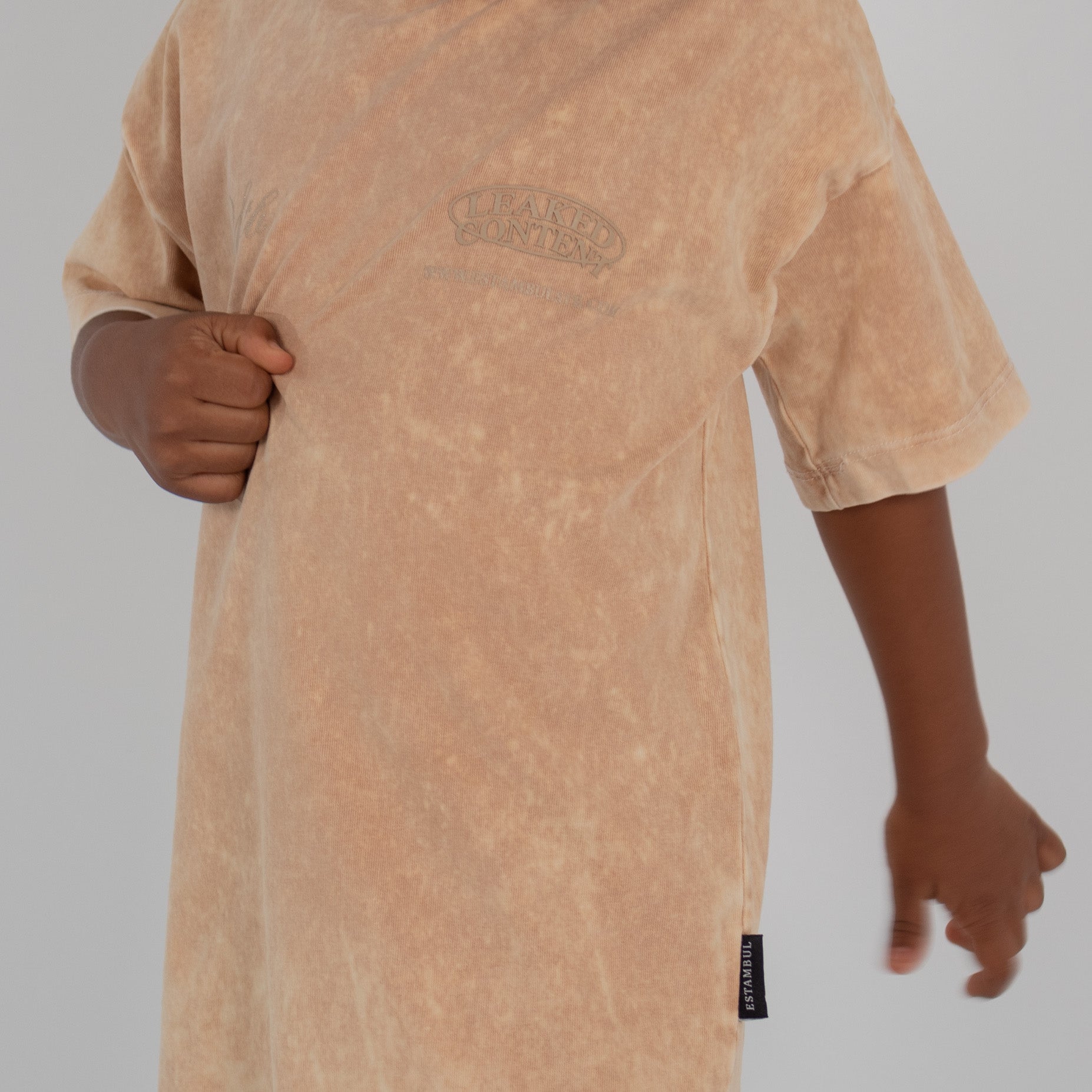 Oversize niño degrade Leaked