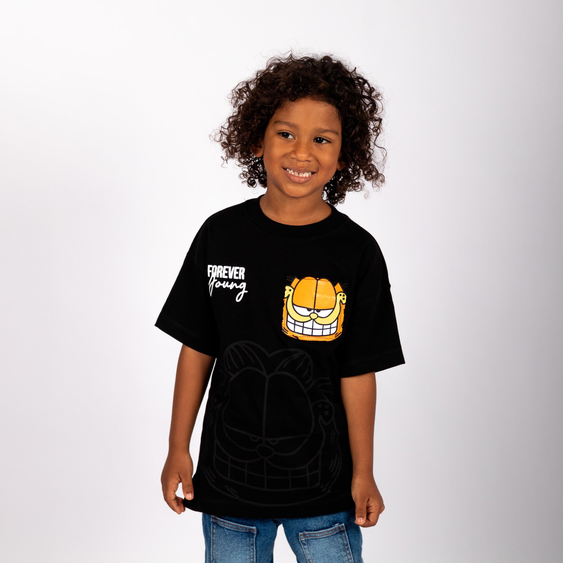 Overisze niño Garfield Forever