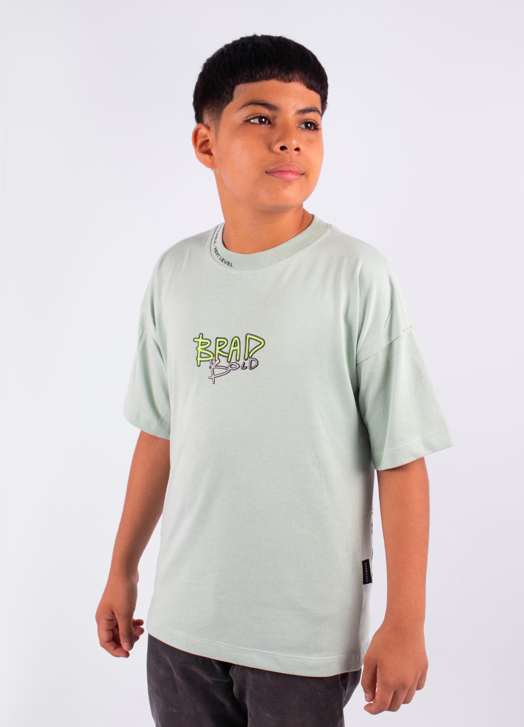 Oversize niño Brad Bold