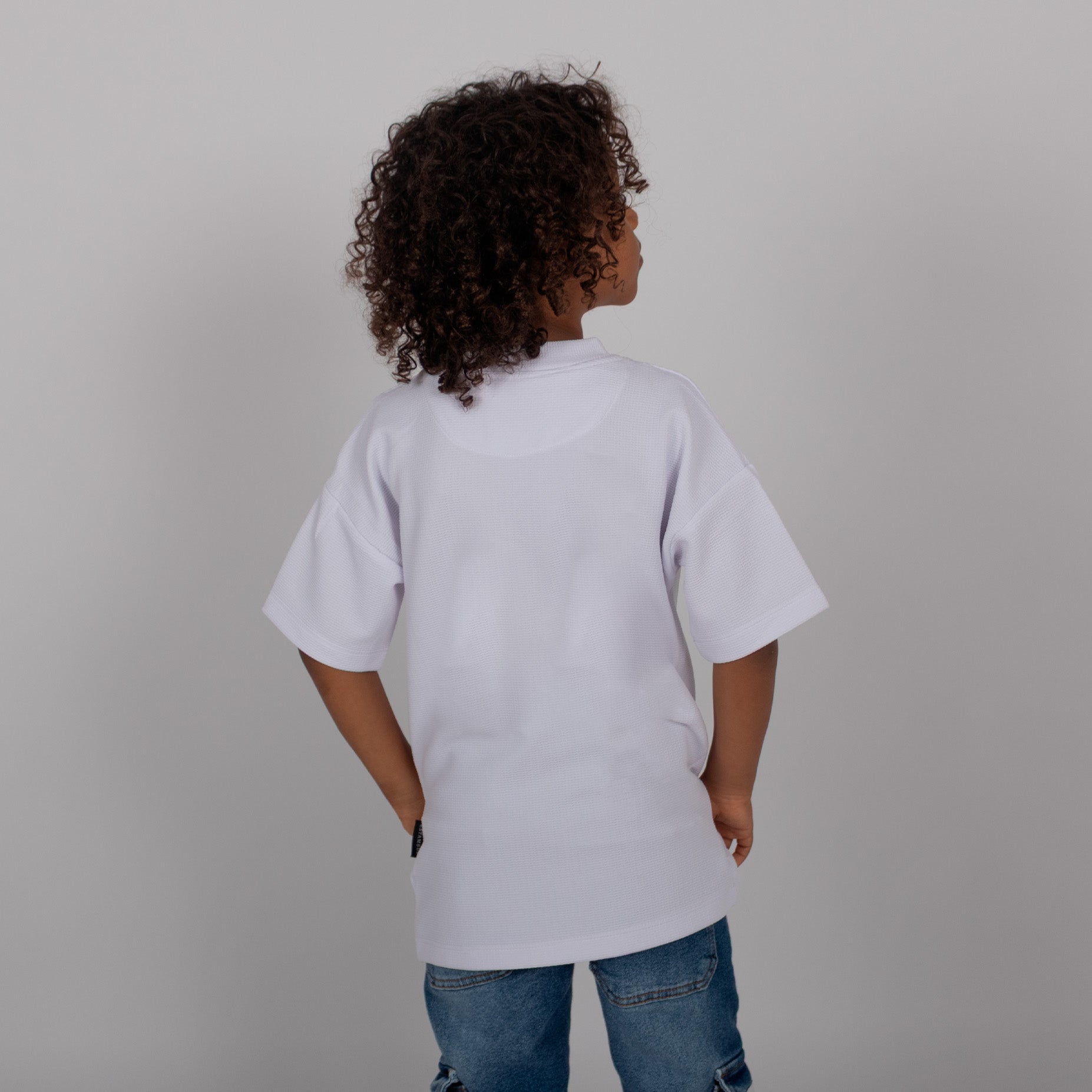 Oversize niño bordada blanca