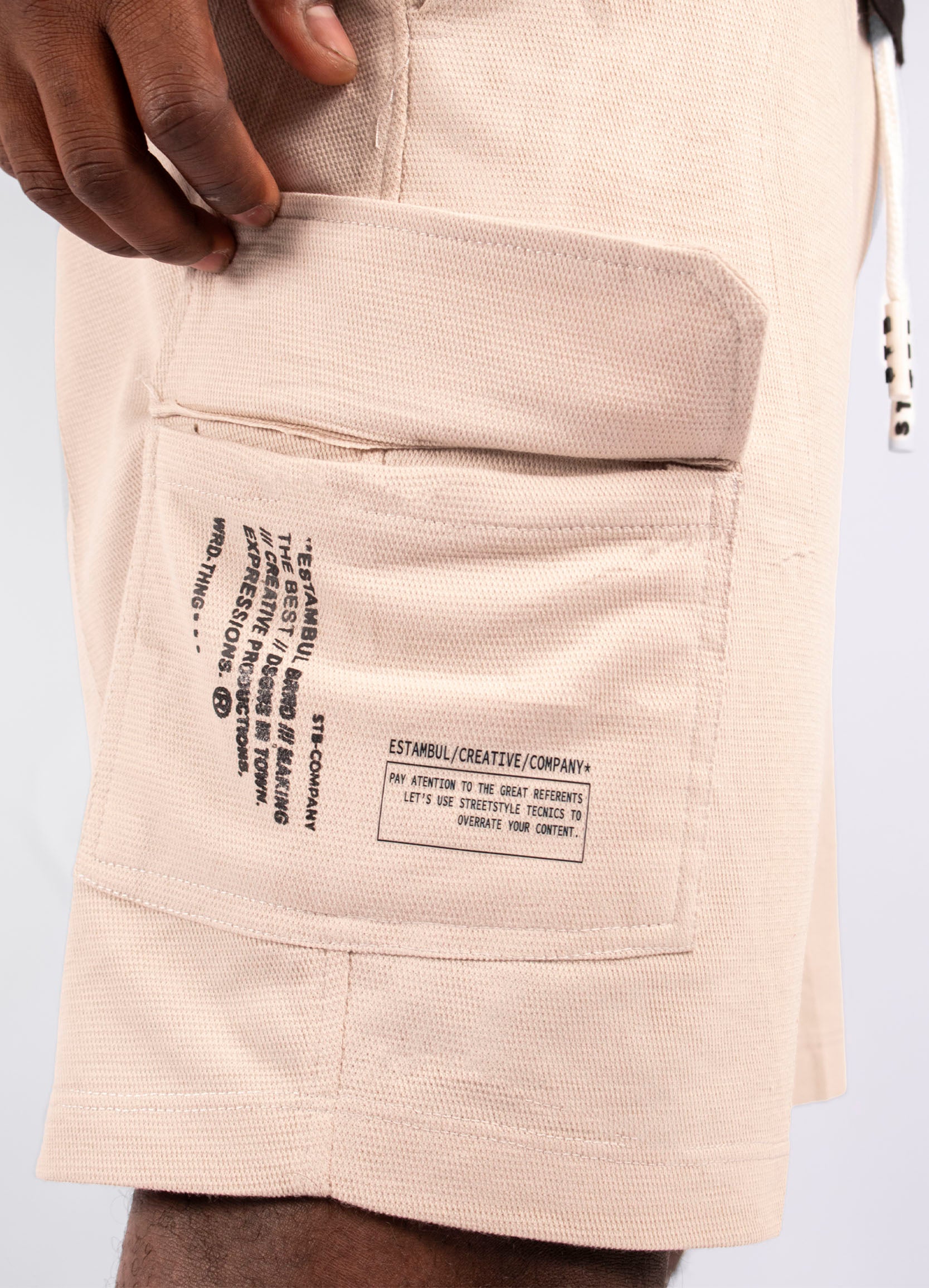 Pantaloneta hombre Cargo Camel