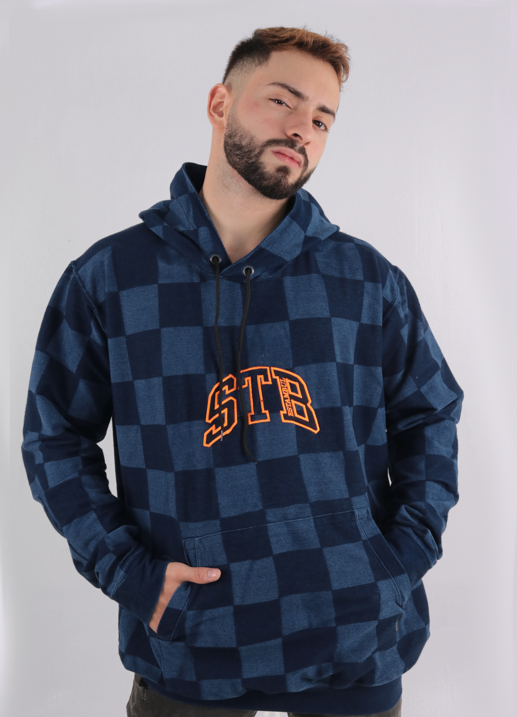 Suéter hombre capucha índigo