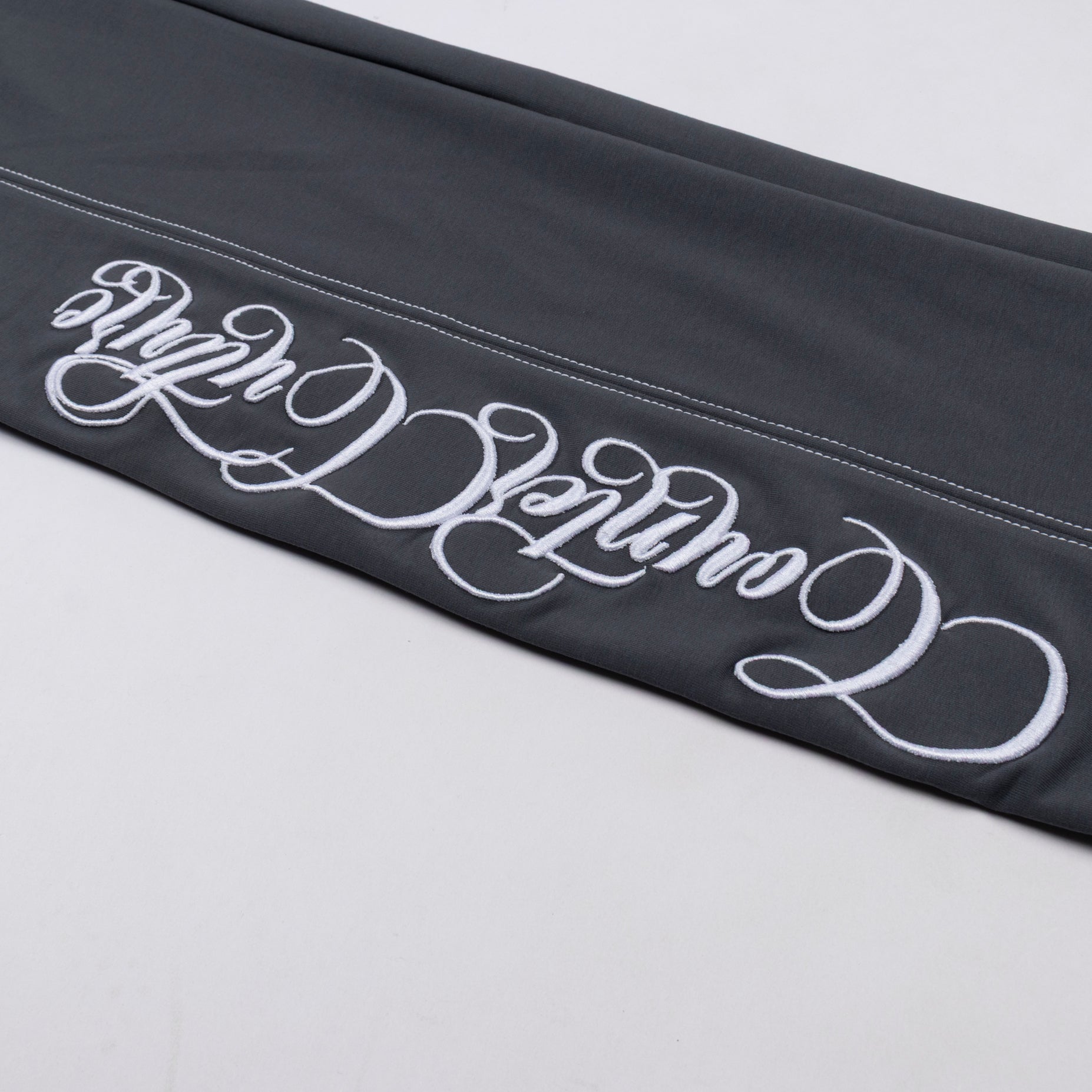 Sudadera hombre bordado gris oscura